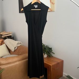 Franco Mirabelli Black Sleeveless Wrap Midi Dress